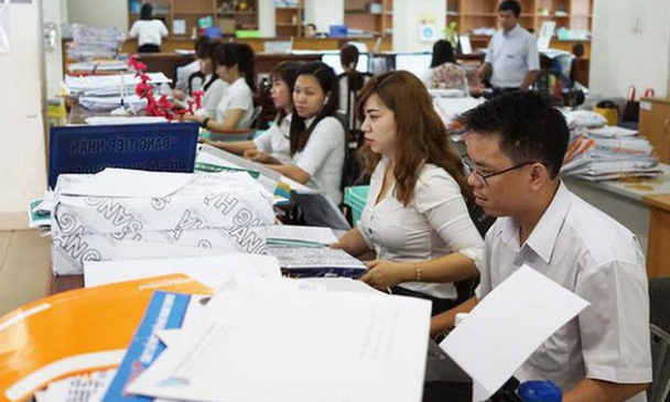 Viên chức chuyển sang công chức có cần chứng chỉ quản lý nhà nước?