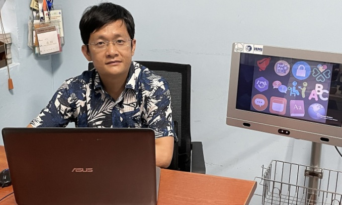 PGS Việt phát triển thiết bị giao tiếp cho người mất khả năng nói