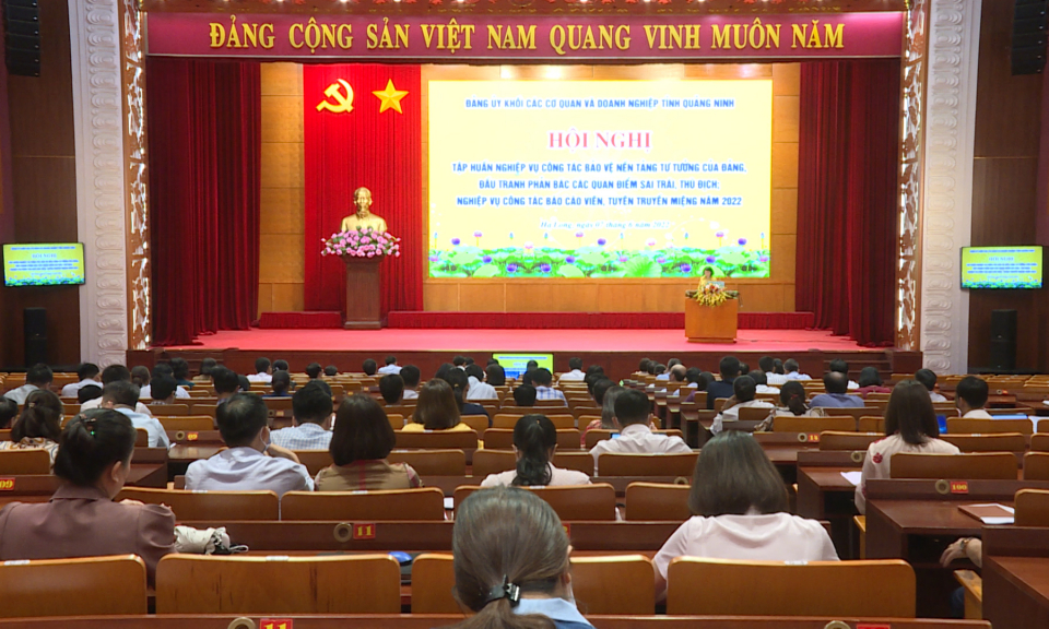 Tập huấn nghiệp vụ công tác công tác bảo vệ nền tảng tư tưởng của Đảng, công tác báo cáo viên