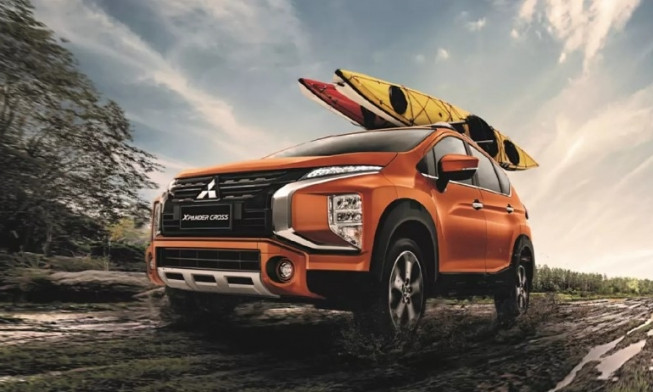 Mitsubishi Xpander Cross 2022 trình làng với trang bị cực căng, giá bán khiến Suzuki XL7 ‘ngã ngửa’