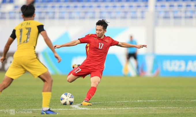 Việt Nam vào tứ kết U23 châu Á