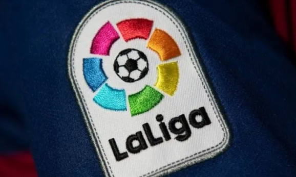 Barca 'rã đám' với Super League