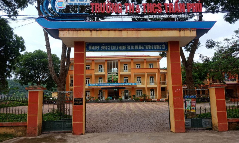 Lãnh đạo ngành giáo dục Yên Bái lên tiếng vụ học sinh lớp 9 không đi học vẫn được xét tốt nghiệp