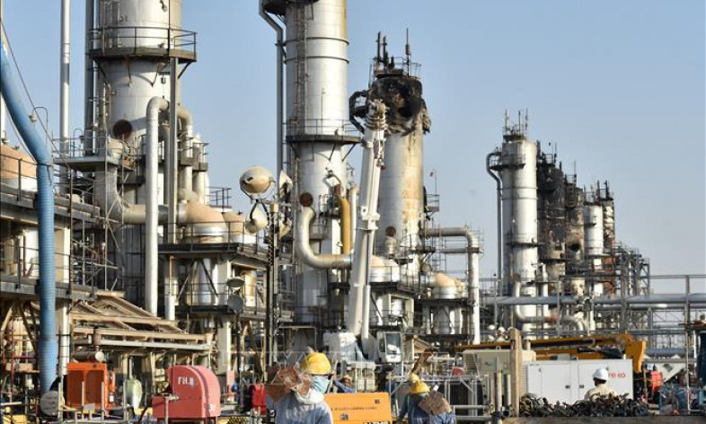 Saudi Arabia trở lại vai trò ‘bánh lái’ chi phối thị trường dầu mỏ