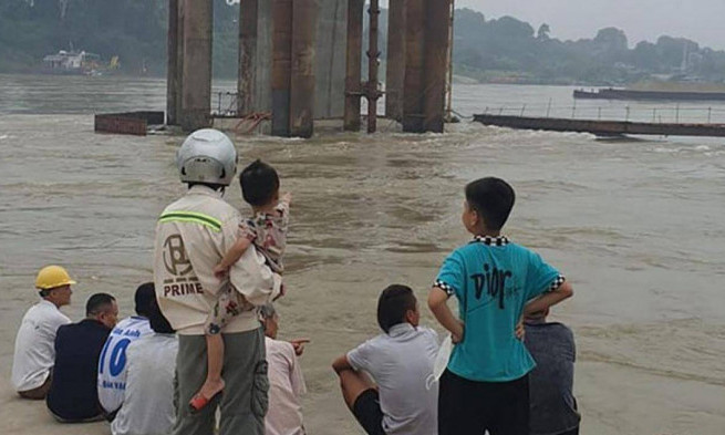 Lật đò ngang lúc rạng sáng, 1 người mất tích trên sông