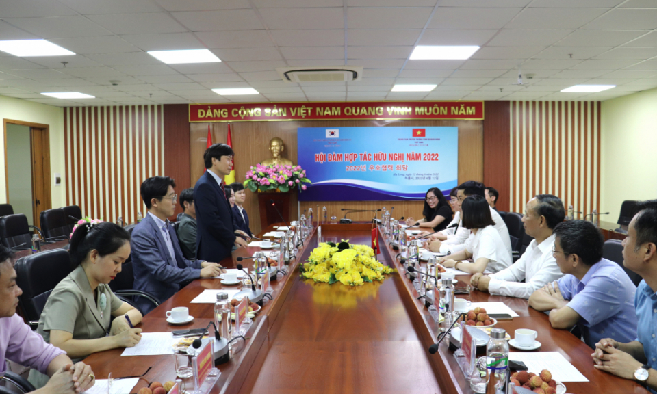 Meeting between Quang Ninh Media Group and Gangwon No.1 Broadcasting to promote cooperation 