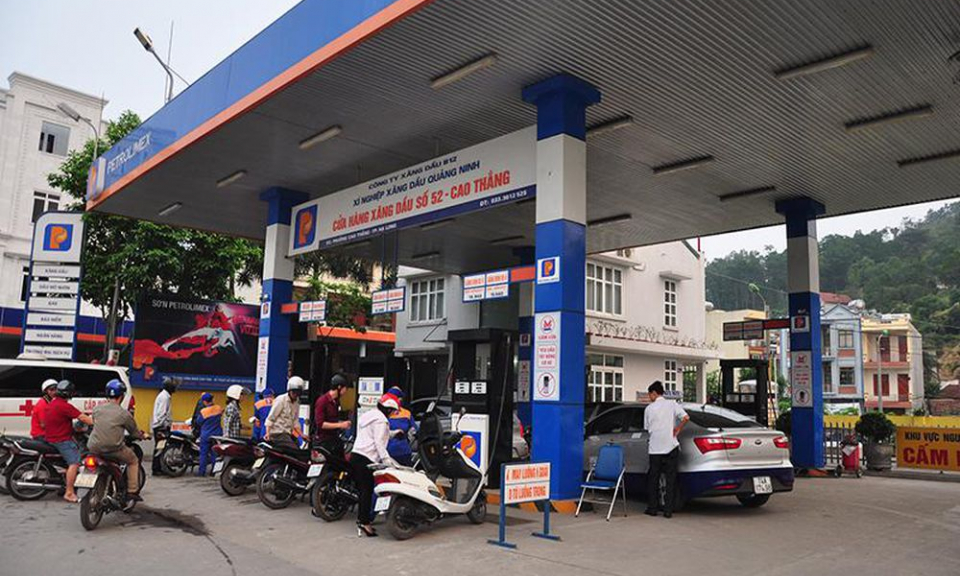 Đảm bảo bình ổn thị trường xăng, dầu