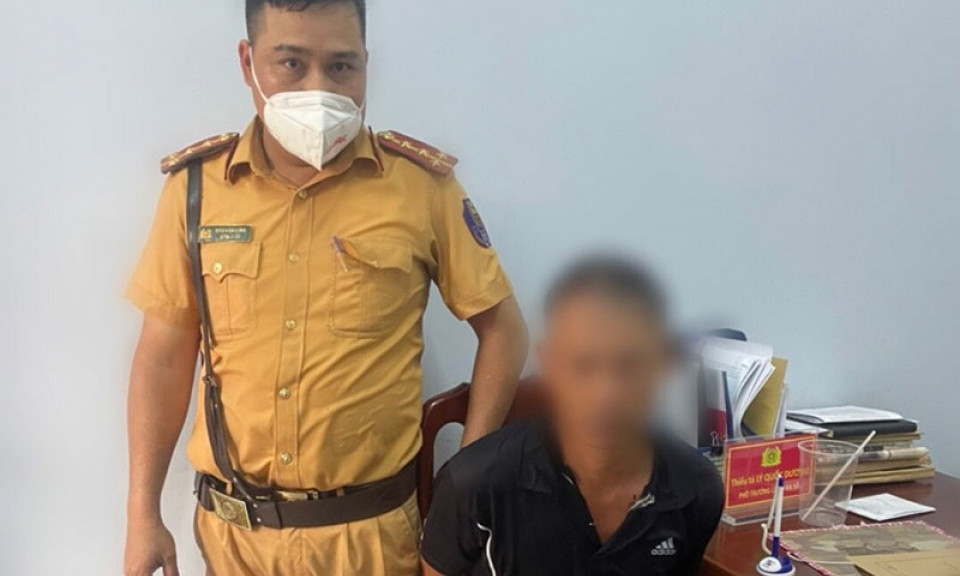 Phối hợp bắt “nóng” đối tượng trộm cắp tài sản của thiếu phụ