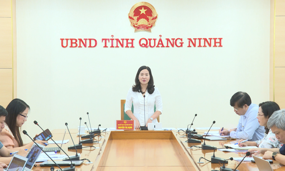 UBND tỉnh họp nghe báo cáo tình hình thực hiện tiêm vắc xin phòng Covid-19 mũi 4 và tiêm cho trẻ em