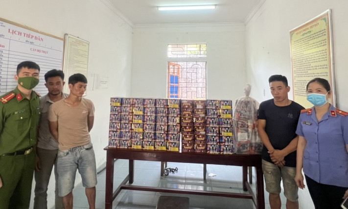 Bí mật trong những thùng đựng hải sản