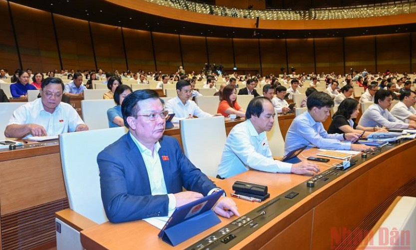 Quốc hội biểu quyết thông qua Luật kinh doanh Bảo hiểm (sửa đổi)