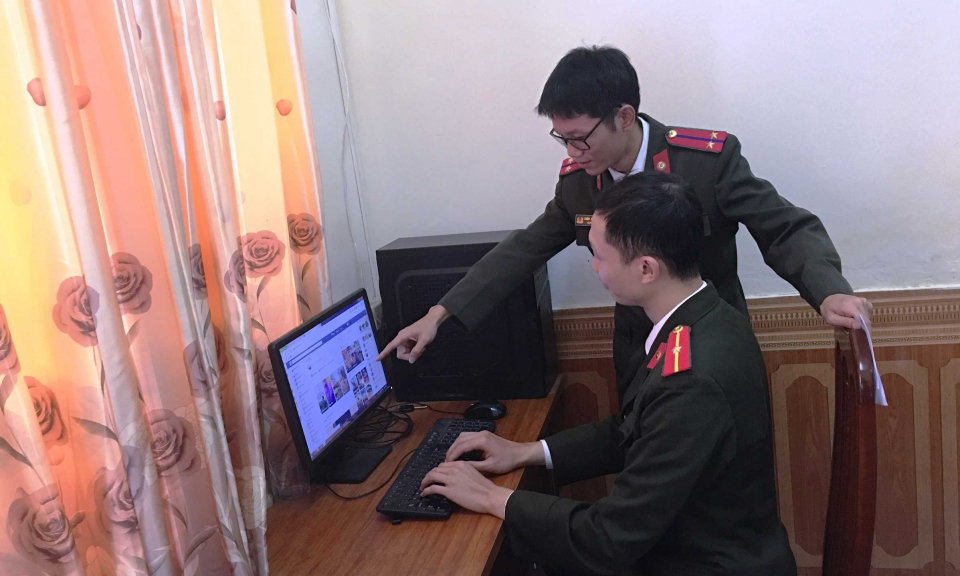 Công an TX Quảng Yên: Tăng cường tuyên truyền, đấu tranh, phản bác các quan điểm sai trái, thù địch trên không gian mạng