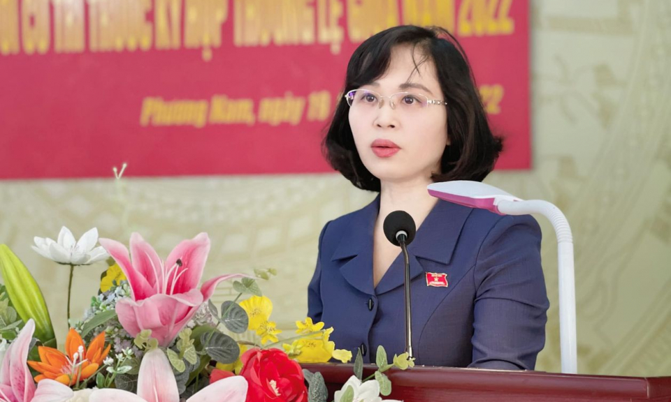 Phó Bí thư Tỉnh ủy Trịnh Thị Minh Thanh tiếp xúc cử tri phường Phương Nam (TP Uông Bí)