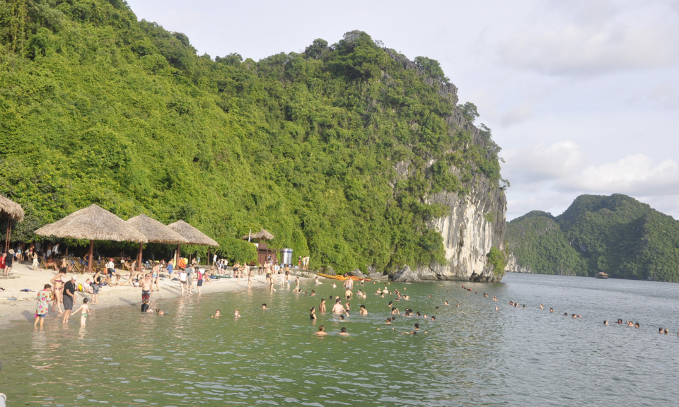 “Không phát triển nóng, làm ảnh hưởng tới môi trường, sức tải và tài nguyên du lịch di sản”