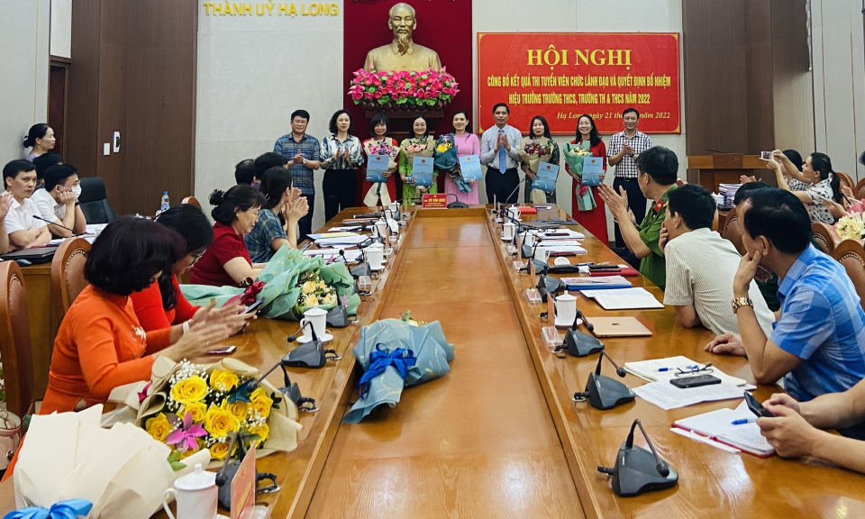 Hạ Long: Công bố kết quả thi tuyển và quyết định bổ nhiệm chức danh hiệu trưởng trường THCS, trường TH&THCS công lập