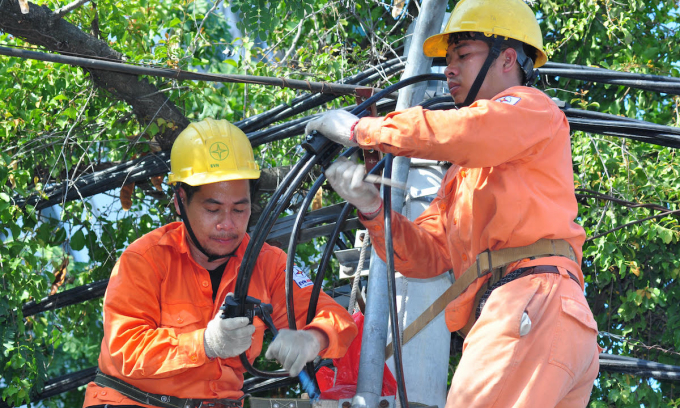 Tiêu thụ điện cả nước lập kỷ lục vì nắng nóng