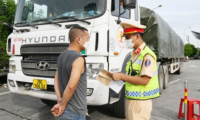 Ngăn từ gốc để hạn chế những vụ tai nạn giao thông thảm khốc