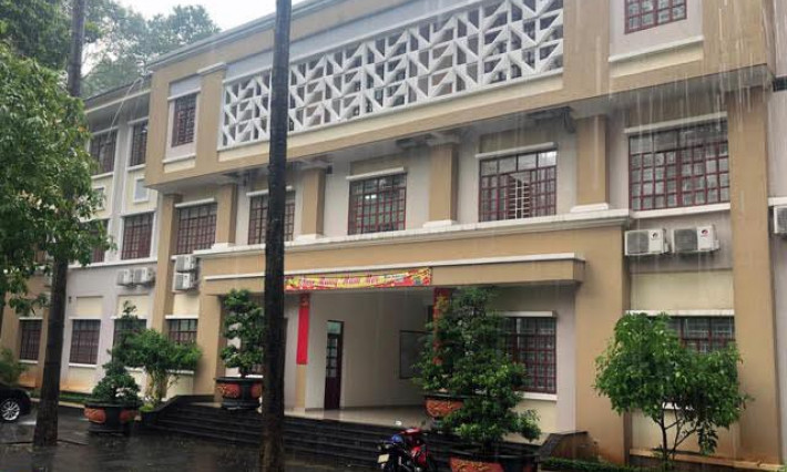 Để chiếm đất công, Trưởng phòng Tài nguyên môi trường bị bắt