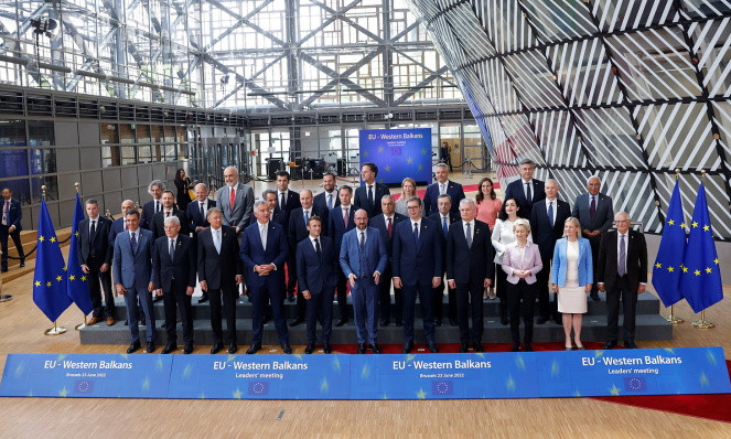 Ukraine trở thành ứng viên EU