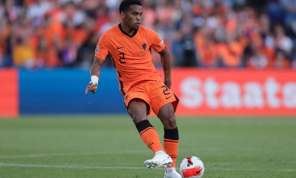 MU tăng tốc ký Timber, Liverpool tranh De Ligt