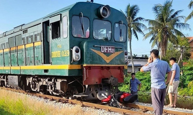 2 vụ TNGT đường sắt liên tiếp ở Hải Dương: 2 học sinh tử vong thương tâm