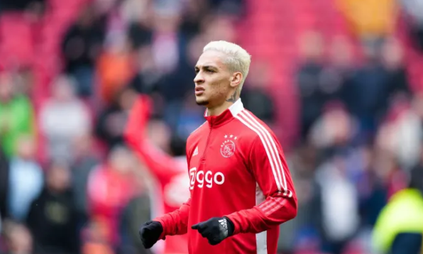 Ajax chốt giá Antony