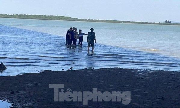 Điều tra nghi án giết người xong rồi nhảy cầu tự tử