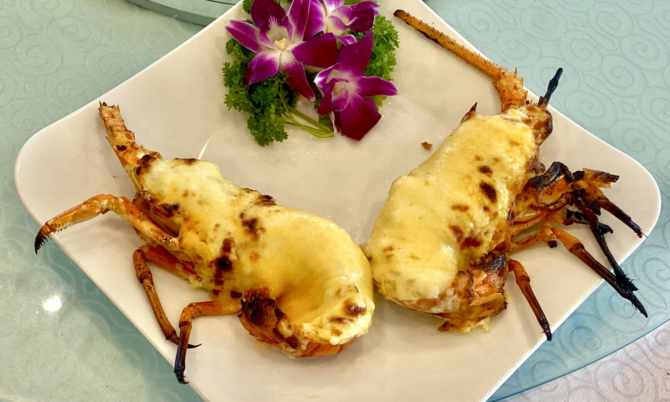 Tôm hùm tre phô mai bỏ lò