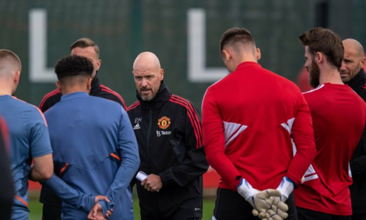 Ten Hag 'thiết quân luật' ở Man Utd