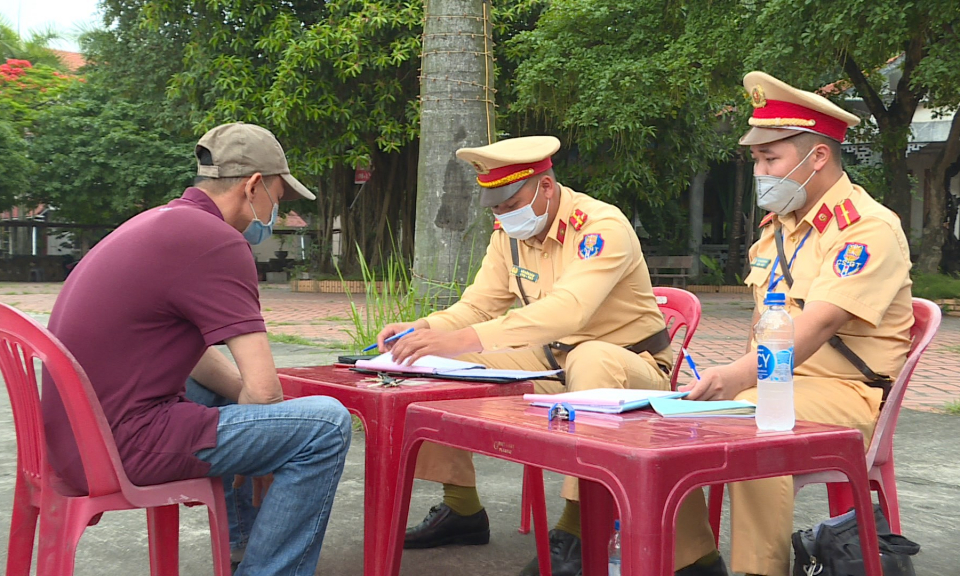Đông Triều: Xây dựng văn hóa giao thông 