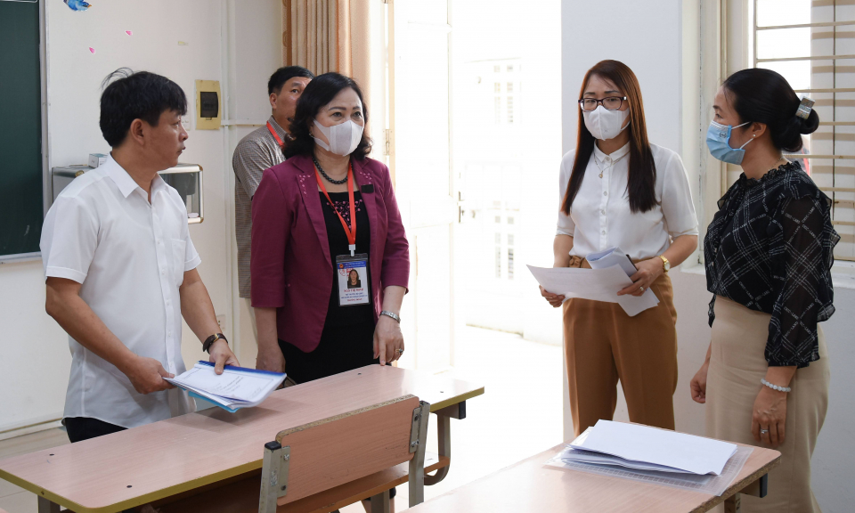 Bộ GD&ĐT kiểm tra công tác chuẩn bị cho Kỳ thi tốt nghiệp THPT 2022 tại Quảng Ninh