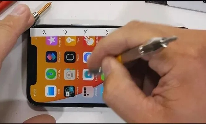 Tại sao iPhone đời mới dễ bị trầy xước hơn so với các phiên bản cũ