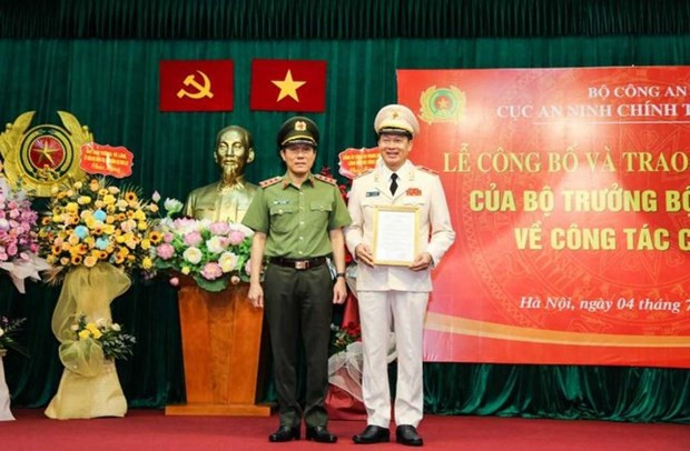 Thieu tuong Vu Hong Van lam Cuc truong Cuc An ninh chinh tri noi bo hinh anh 1