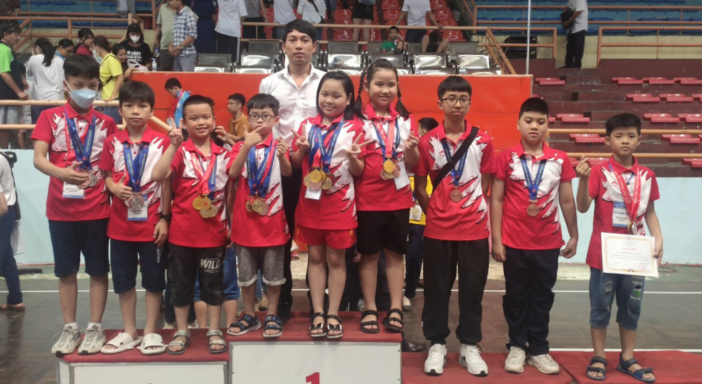 Đội cờ tướng trẻ Quảng Ninh giành 24 huy chương (9 Vàng, 3 Bạc và 12 Đồng)