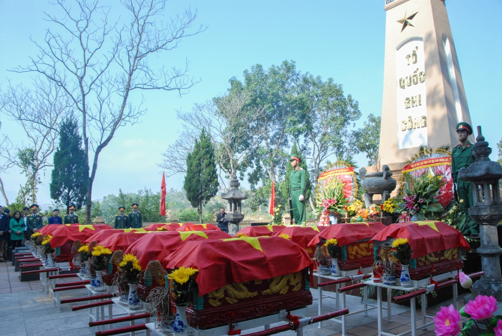 Sau khi quy tập, hài cốt các liệt sĩ hy sinh ở Khe Tù được an táng tại Nghĩa trang liệt sĩ huyện Tiên Yên.