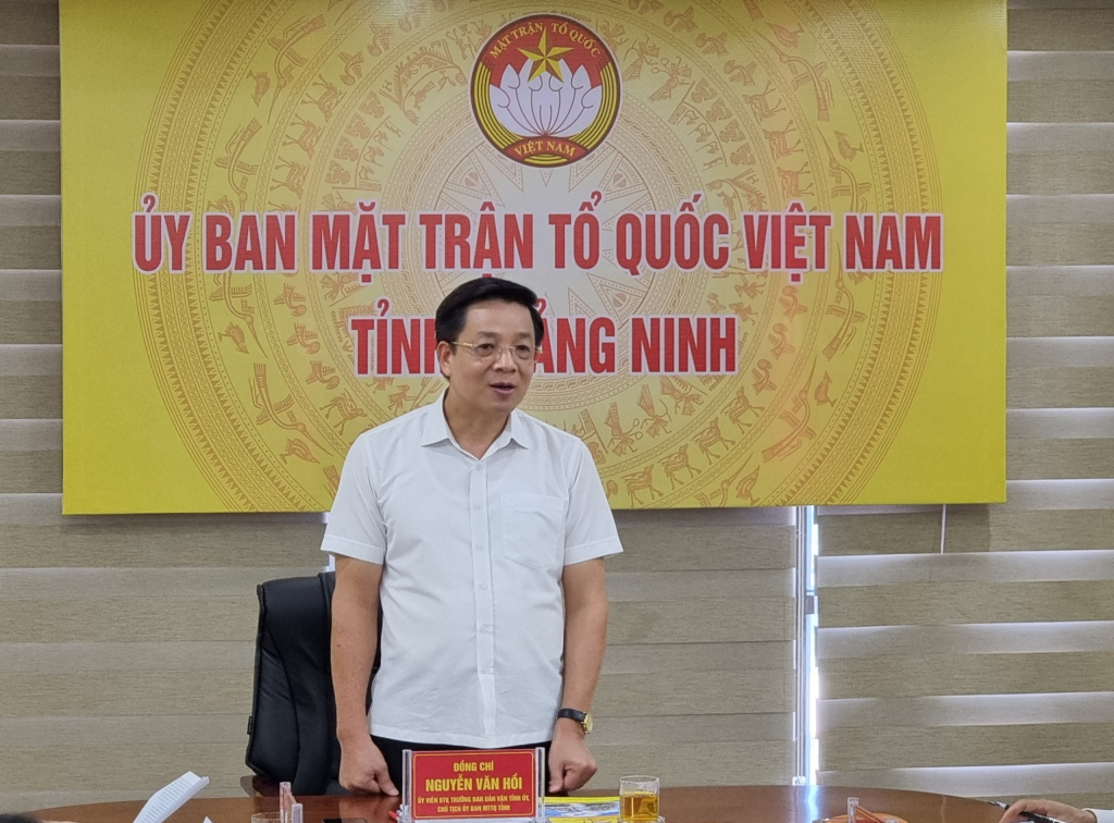 Đồng chí Nguyễn Văn Hồi, Ủy viên Ban Thường vụ Tỉnh ủy, Trưởng Ban Dân vận Tỉnh ủy, Chủ tịch Ủy ban MTTQ tỉnh, phát biểu tại hội nghị thông báo kết luận giám sát.