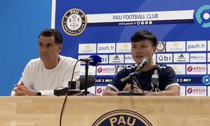 Quang Hải được khuyên kiên nhẫn ở Pau FC