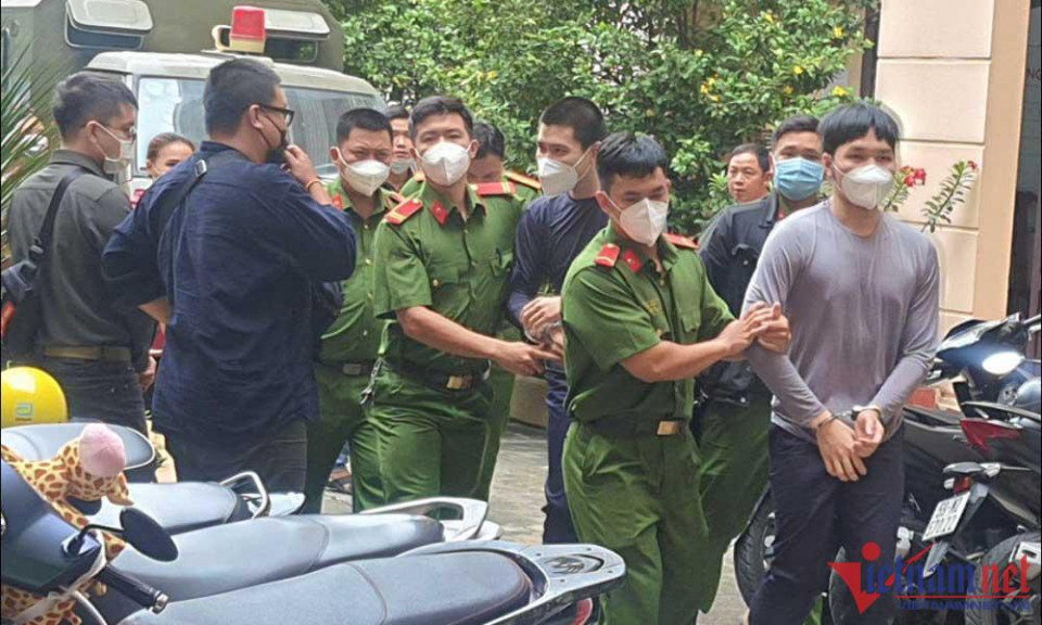 Bé gái bị nhóm bắt cóc khống chế, hiếp dâm trong nhà vệ sinh