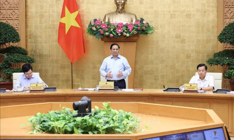 Phấn đấu tăng trưởng kinh tế năm 2022 đạt 7%, vượt mục tiêu Quốc hội giao