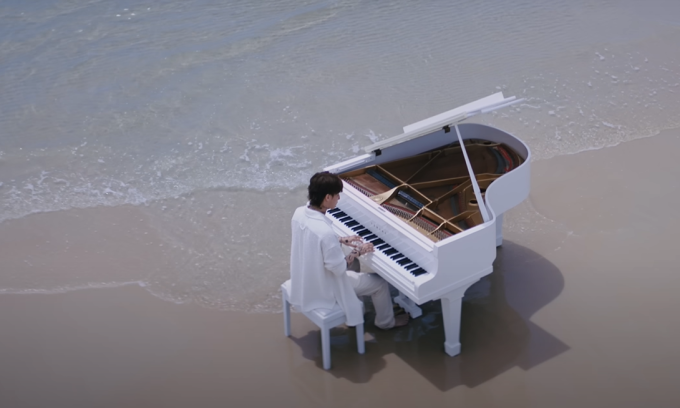 Sơn Tùng M-TP tung bản mới của 'There's no one at all'