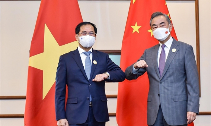 Việt Nam, China should respect each other's legitimate interests in South China Sea issue: Foreign minister