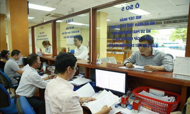 Trường hợp nào phải khấu trừ thuế trước khi trả tiền công?