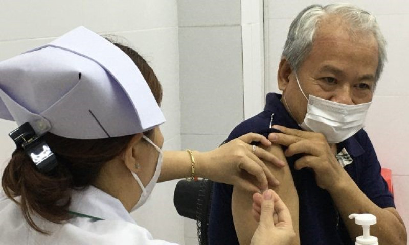 Hà Nội, TP HCM đã có ca COVID-19 nhiễm biến thể phụ BA.4, BA.5: Các chuyên gia khuyến cáo gì?