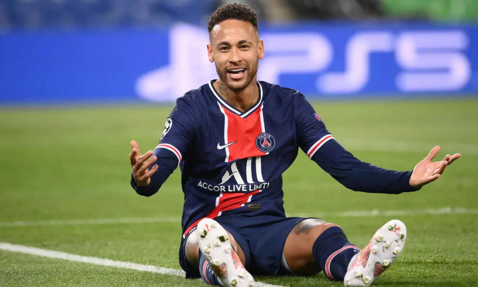 PSG chốt tương lai Neymar ngỡ ngàng