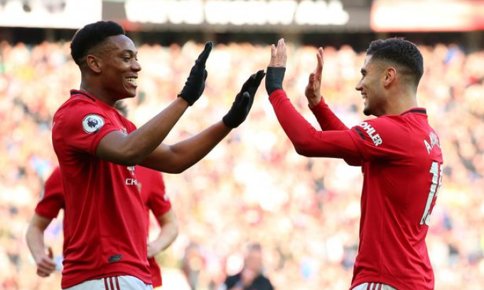 Cầu thủ thứ 8 chia tay Man Utd