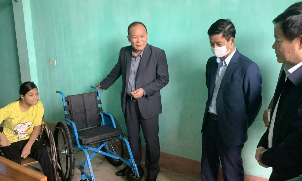 Thực hiện tốt trợ giúp xã hội