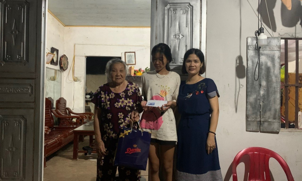 Dành sự quan tâm đặc biệt cho phụ nữ và trẻ em