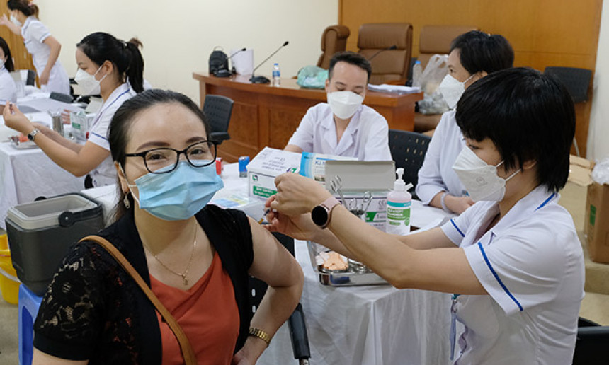 Sáng 14/7: Bộ Y tế cập nhật mới nhất các tỉnh tiêm chậm vaccine COVID-19 mũi 3 và 4