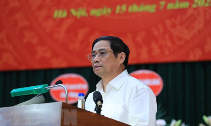 Thủ tướng trao quyết định Quyền Bộ trưởng Bộ Y tế cho bà Đào Hồng Lan