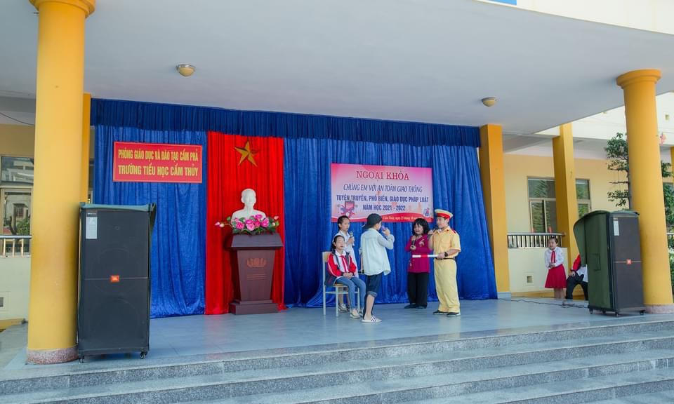 Quảng Ninh: Đồng bộ các giải pháp đảm bảo ATGT